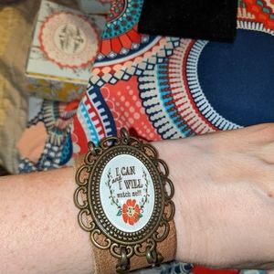 Plunder brown leather cuff with pendant 'I can and I will'